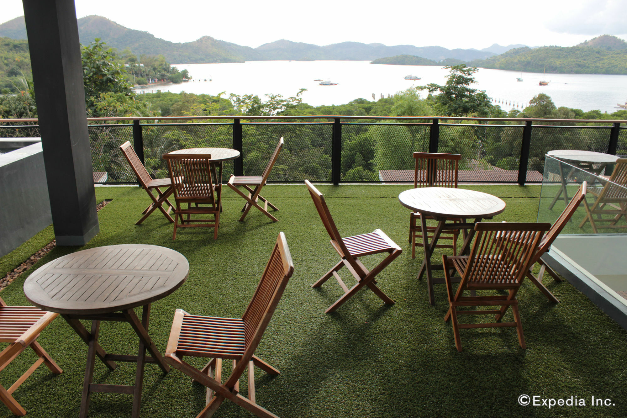 Hotel The Funny Lion - Coron Exteriér fotografie